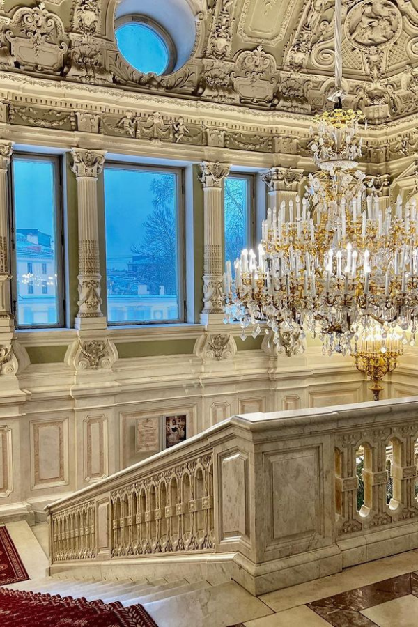 Explore the Hidden Gems & Highlights of Saint Petersburg, Russia in a day — photo 3