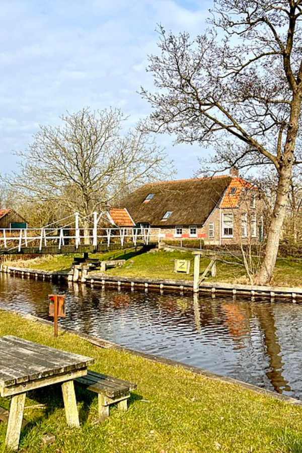 Fun & Unusual Things to Do in Giethoorn, Netherlands — photo 6