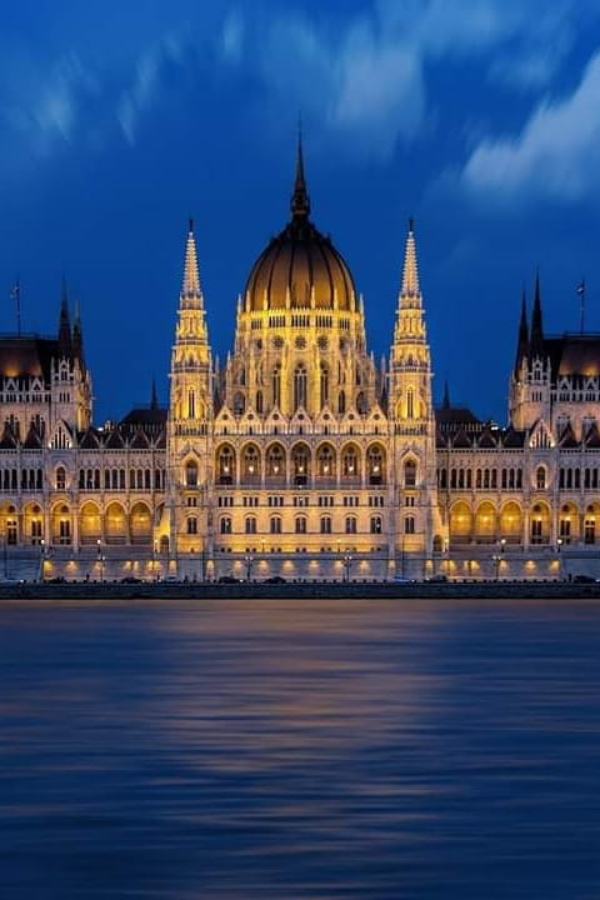Explore the Hidden Gems & Highlights of Budapest, Hungary in a day — photo 5