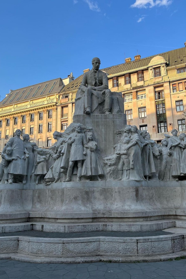 Explore the Hidden Gems & Highlights of Budapest, Hungary in a day — photo 6