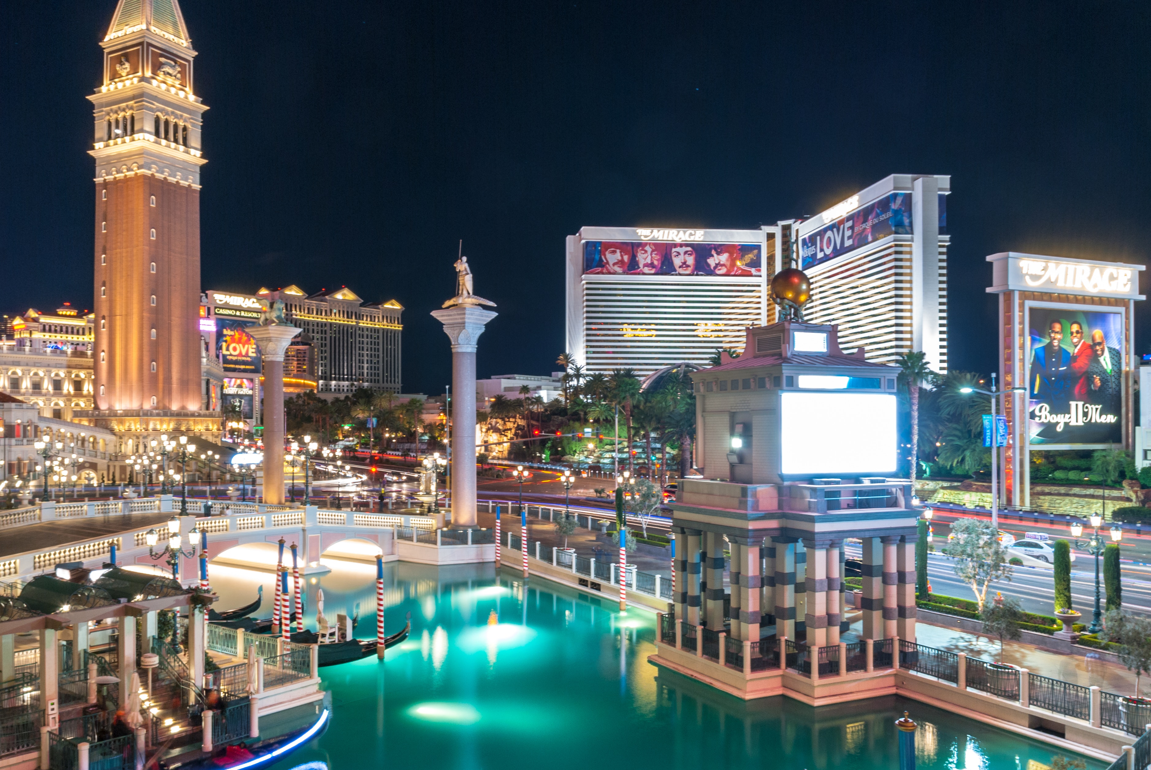 The city of magic is Las Vegas — photo 2