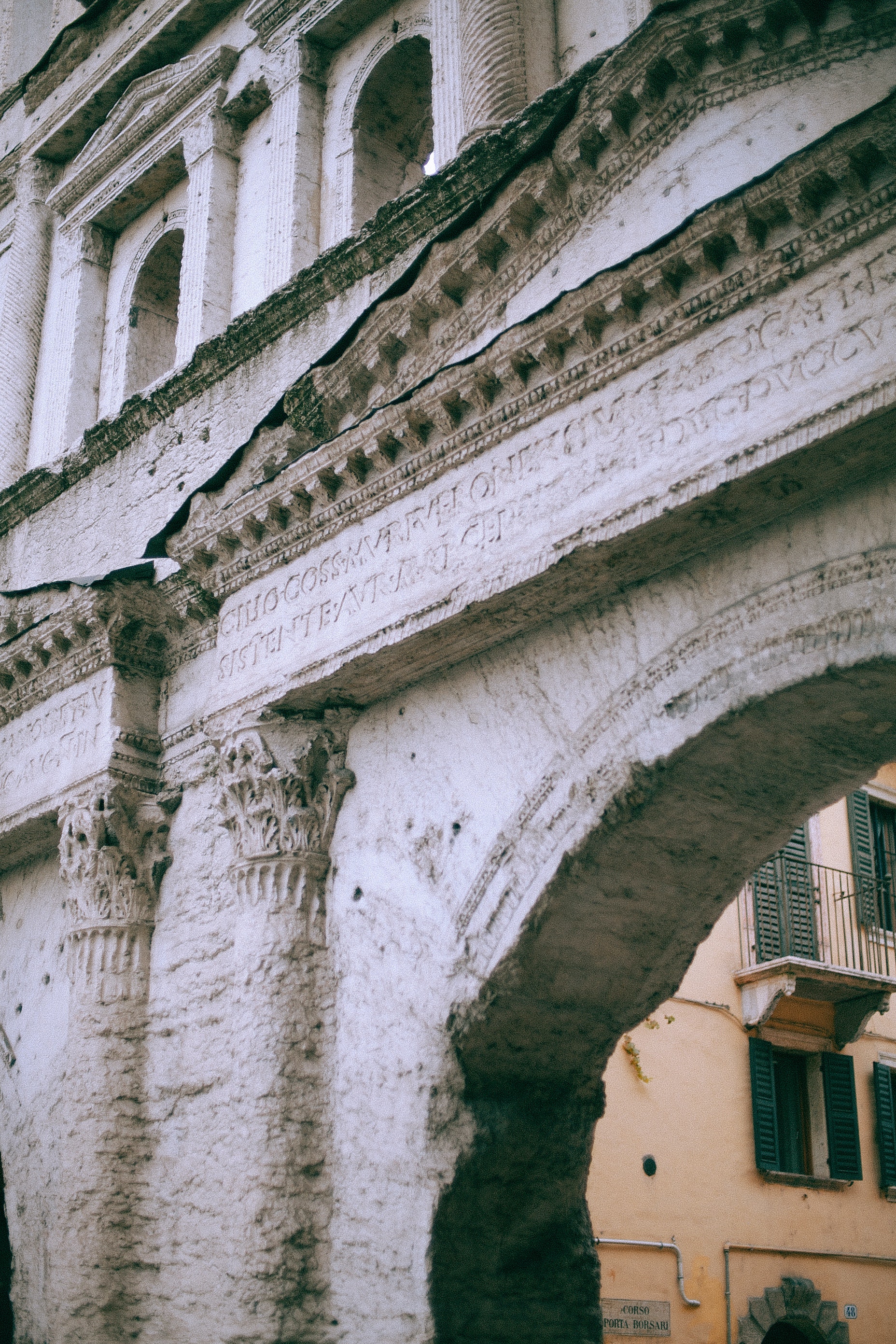 Free Walk in Verona city, Italy — photo 2