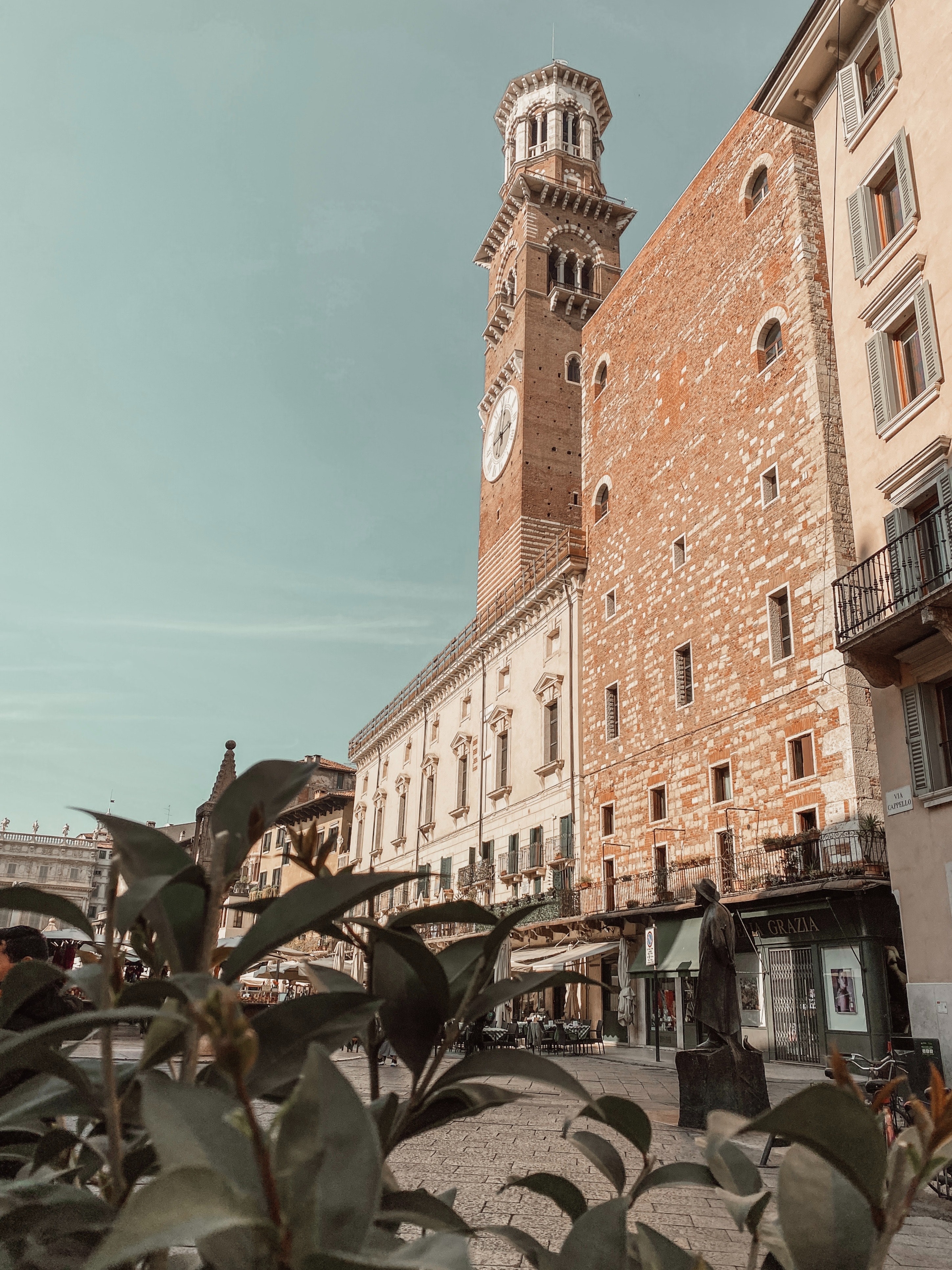 Free Walk in Verona city, Italy — photo 3