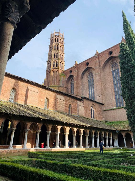 Toulouse Walking Tour — photo 2