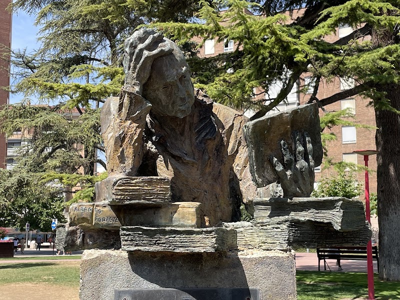 Estatua Francisco Cantera Burgos