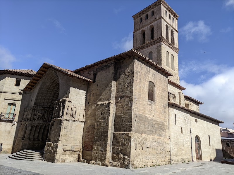 Explore Church of San Bartolomé