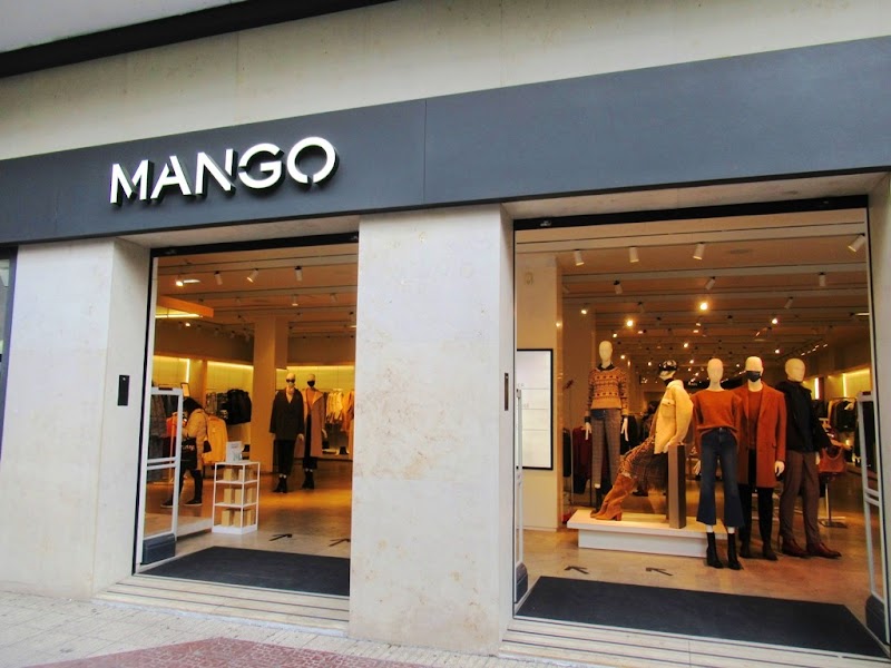 Shopping chez MANGO