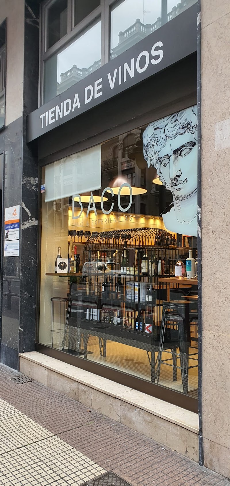 Degustazione enogastronomica presso enoteca tipica