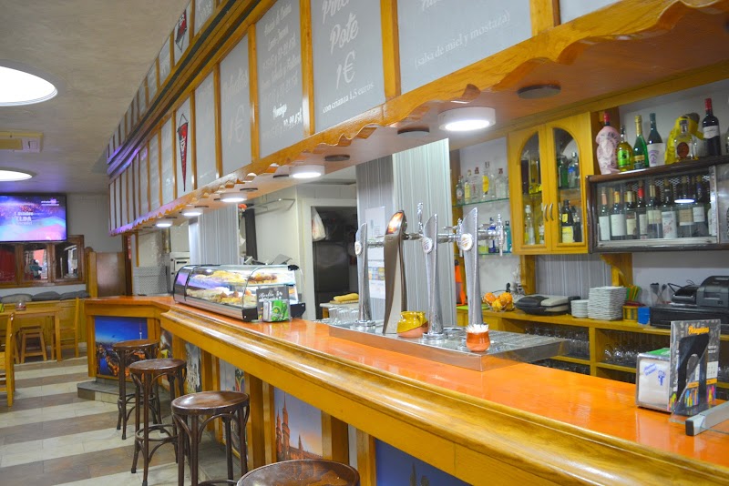 Pinchos en Taberna Berlín