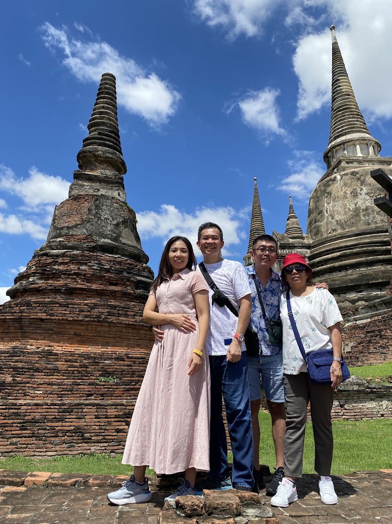 Nok Thai Tour & Travel Service