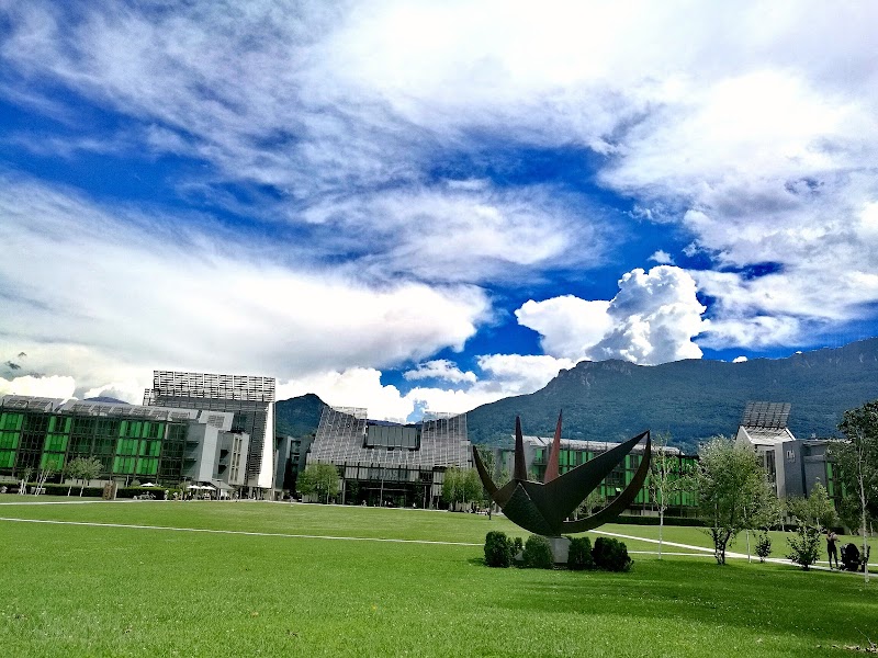 Paseo por los jardines y parques de Trento
