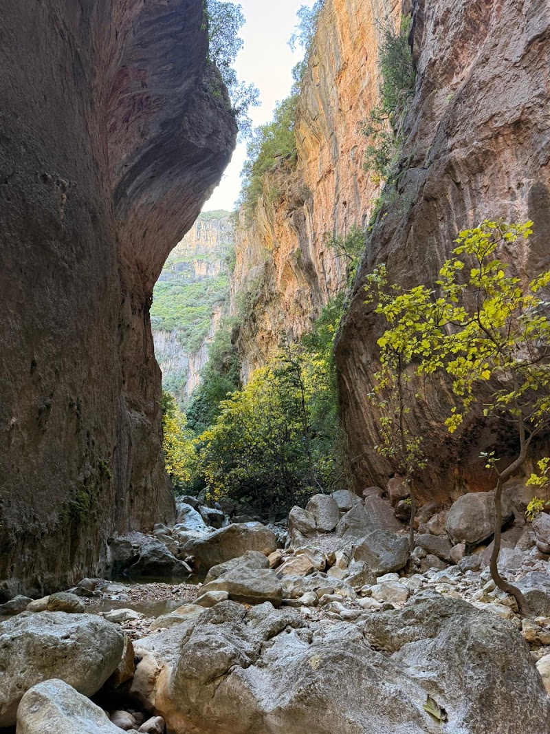 Sendero La Garganta Verde + Barranquismo