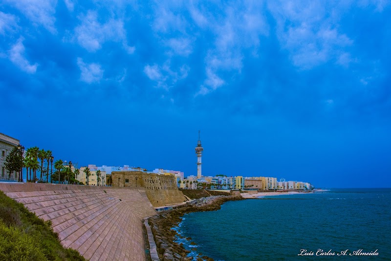 Paseo por el centro historico de Cadiz