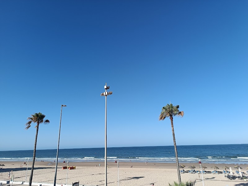 Balade matinale sur la plage de la Victoria
