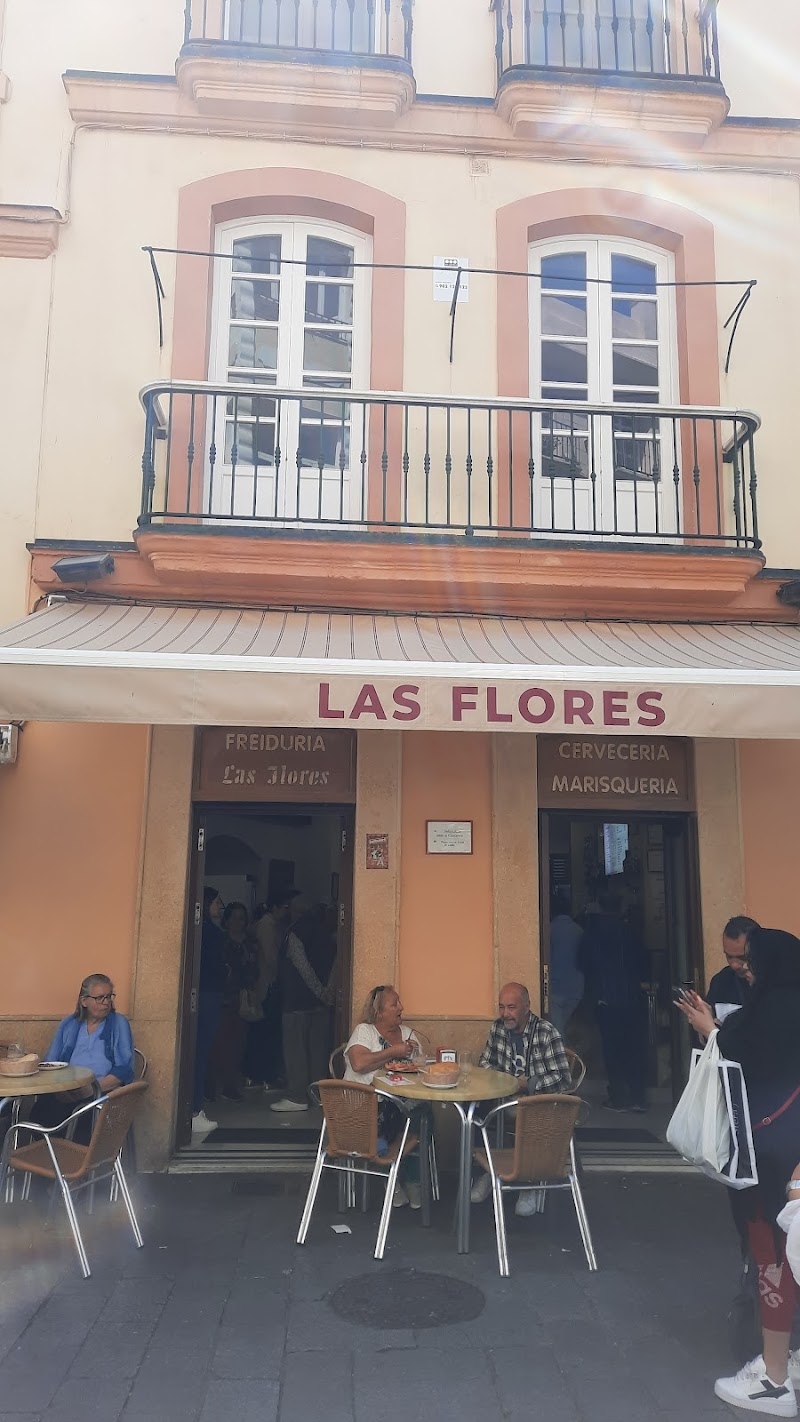 Shopping et détente au centre-ville de Cadix