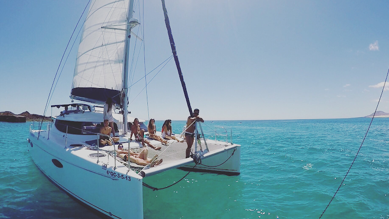 Paseo en catamaran con Oby Catamaran