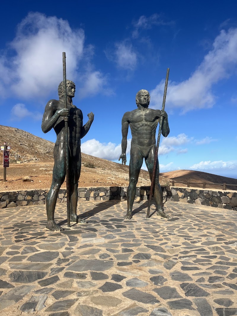 Statues (Plaza Concepcion)