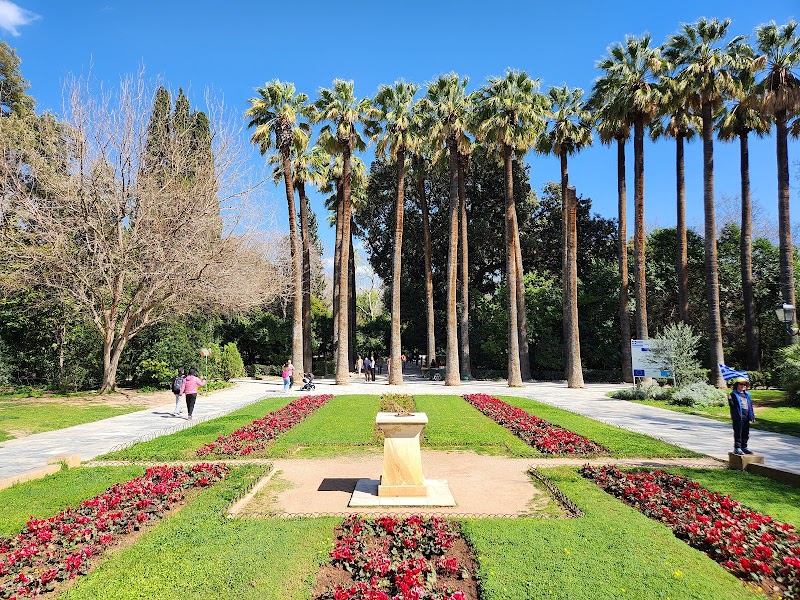 Atenas 市中心散步