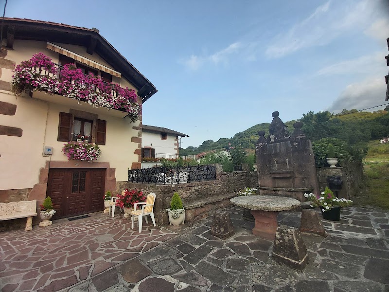 Besuch in Oronoz-Mugaire