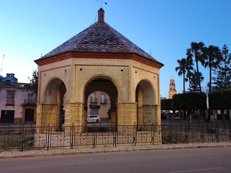 Glorieta de Los 8 Canos