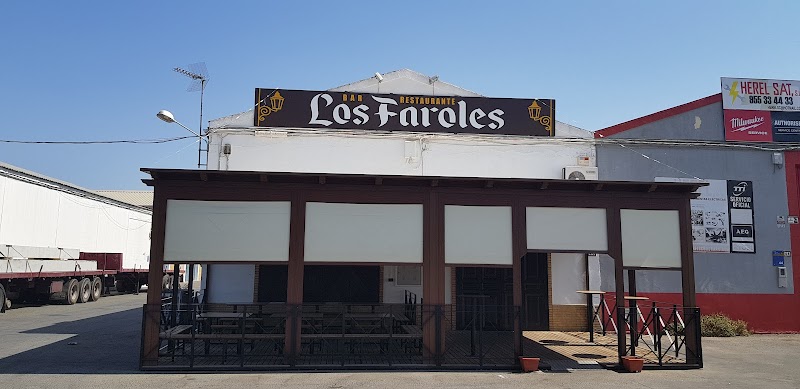 Pause dejeuner au bord du rio