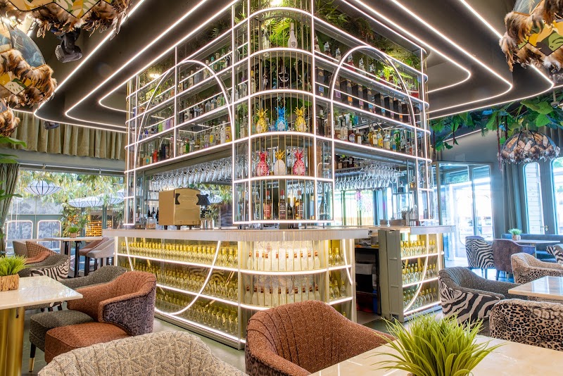 Almuerzo en restaurante local