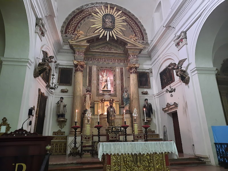 サンタ・バルバラ教会