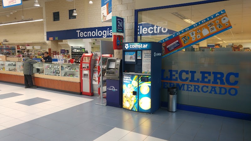 Tarde de compras en zona comercial