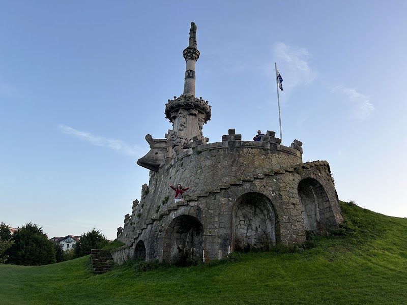 Güell y Martos Park