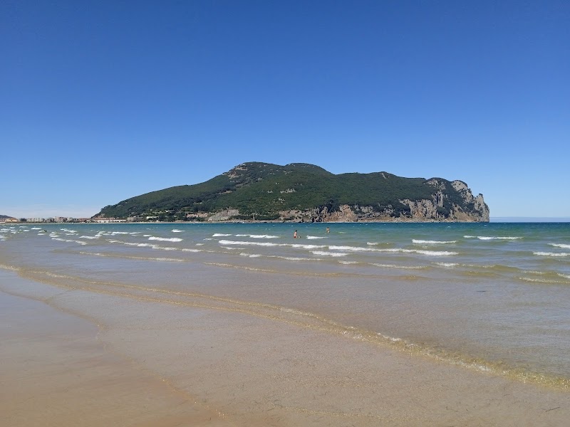 Playa La Salve de Laredo