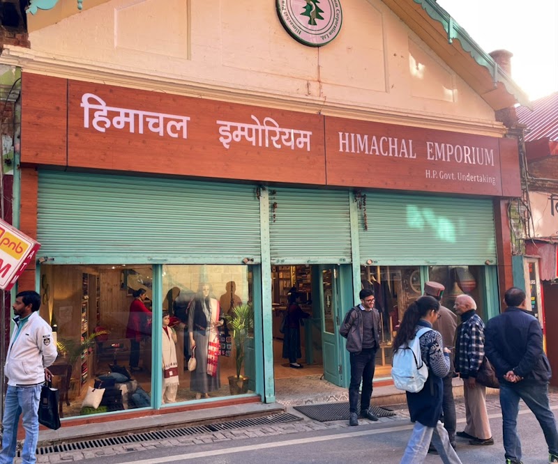 Visit to Local Handicraft Market