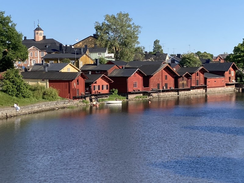 Paseo por el rio Porvoonjoki