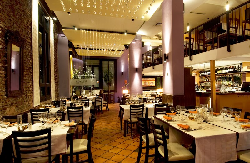 Almuerzo en Francis Restaurant