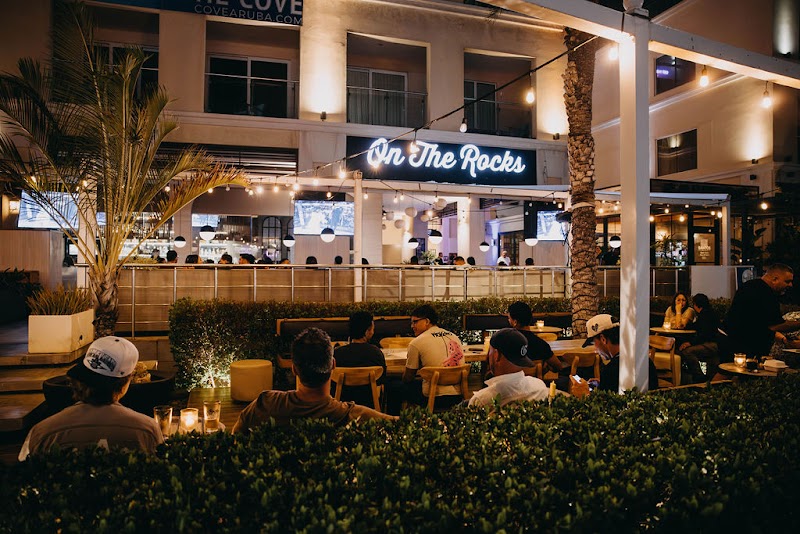 Cena en On The Rocks Craft Kitchen & Bar