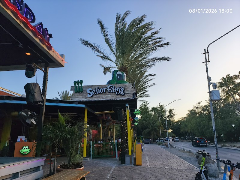 Almuerzo en Señor Frog's Aruba