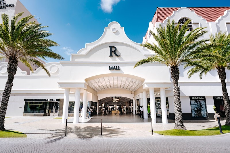 Tarde de compras en Renaissance Mall