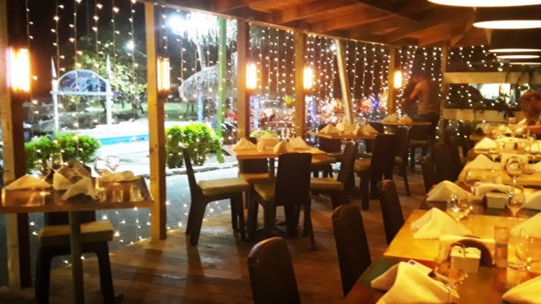Saona Cafe, Restaurant & Bar