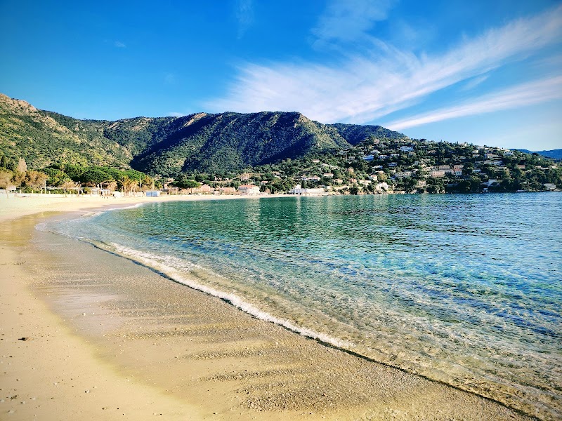 Marche sur la plage de Saint-Clair