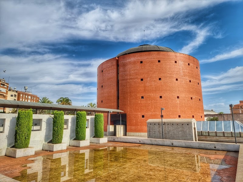 Museo Extremeño e Iberoamericano de Arte Contemporáneo (MEIAC)