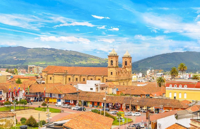 Paseo por el centro historico de Zipaquira