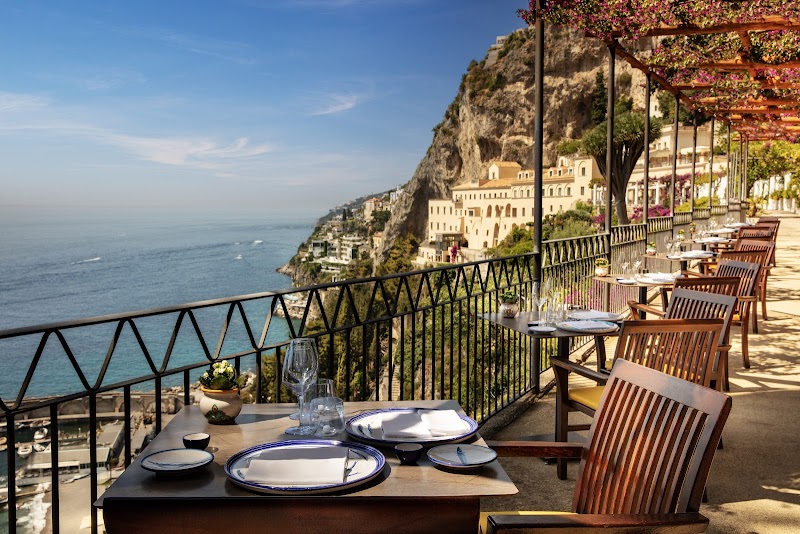 Almuerzo en restaurante local (Amalfi)