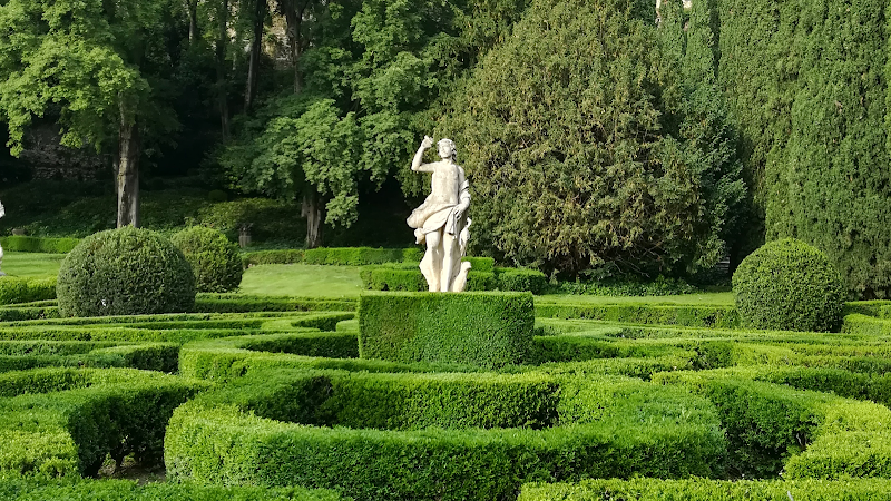 Paseo por el Jardin Giusti