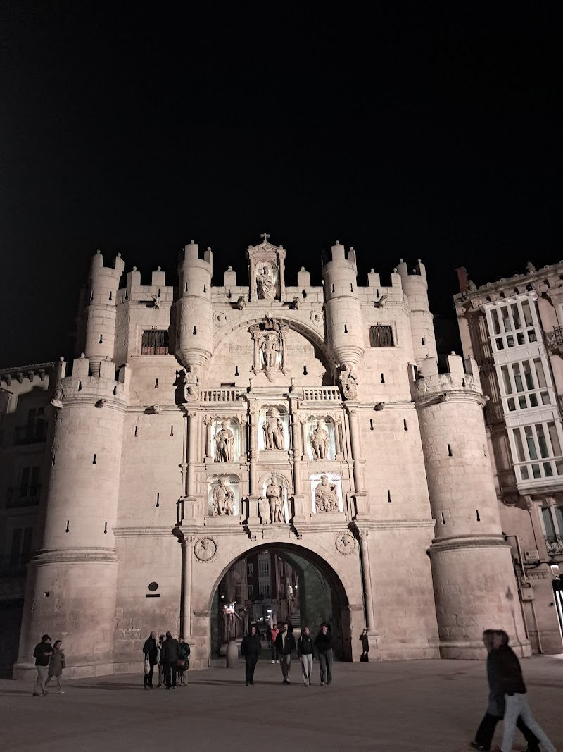 Paseo por el Paseo del Espolon