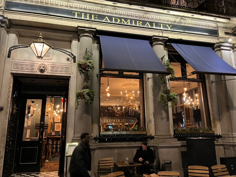 Almuerzo en The Admiralty