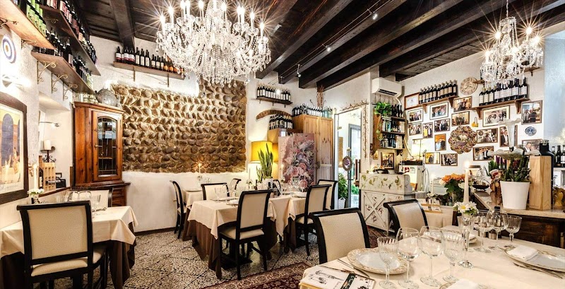 Almuerzo en restaurante local (zona centro Verona)