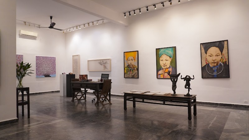 Visite de la galerie d'art Craig Thomas