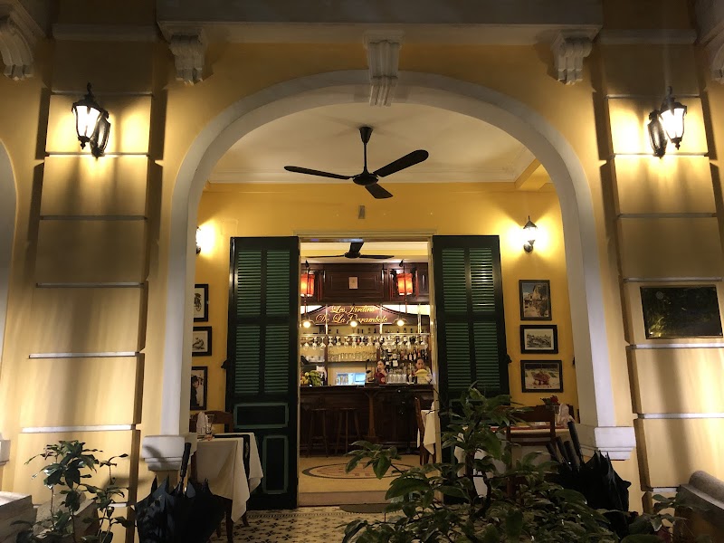Dejeuner au restaurant Les Jardins de la Carambole