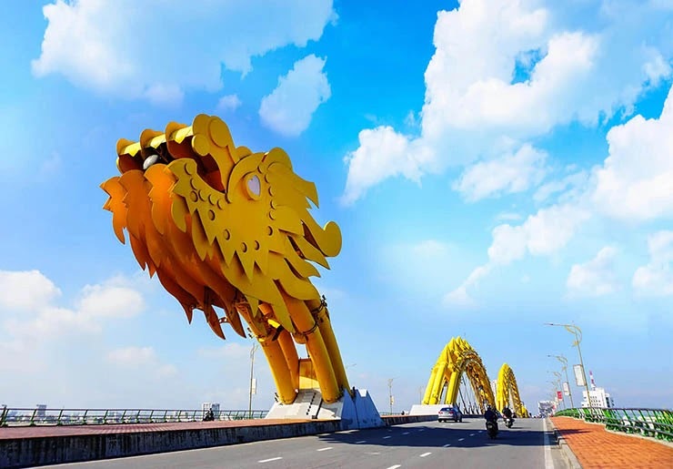 Balade sur le pont du Dragon