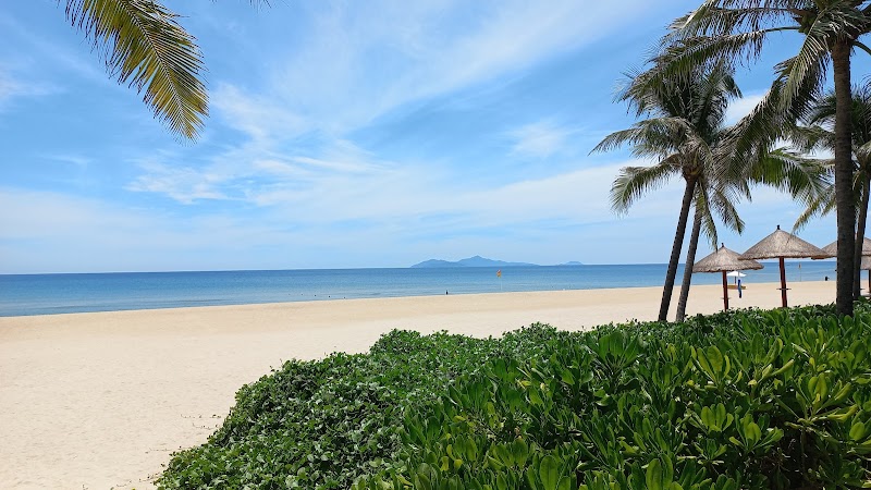 Détente sur la plage de Non Nuoc