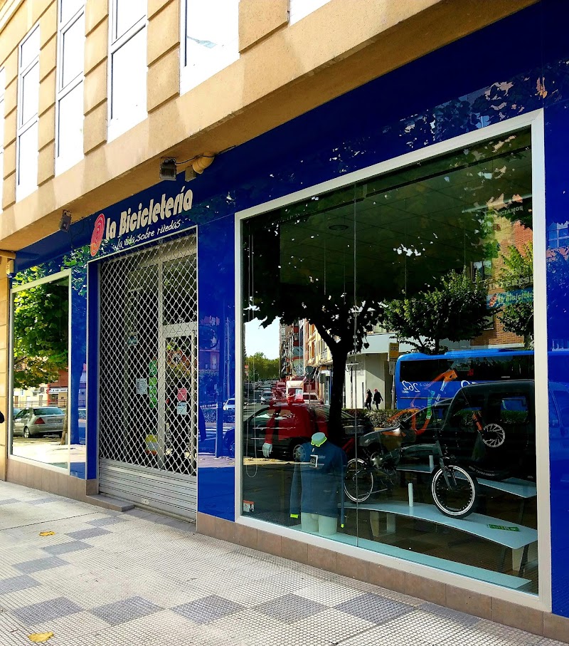 Ruta en bicicleta: alquiler en LA BICICLETERIA 2010